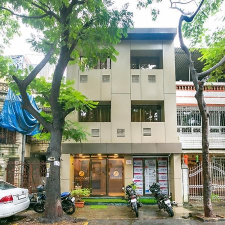 Hotel Collection O 74412 Ardaas Residency Mumbai Exterior foto