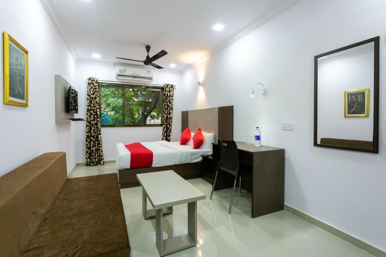 Hotel Collection O 74412 Ardaas Residency Mumbai Exterior foto