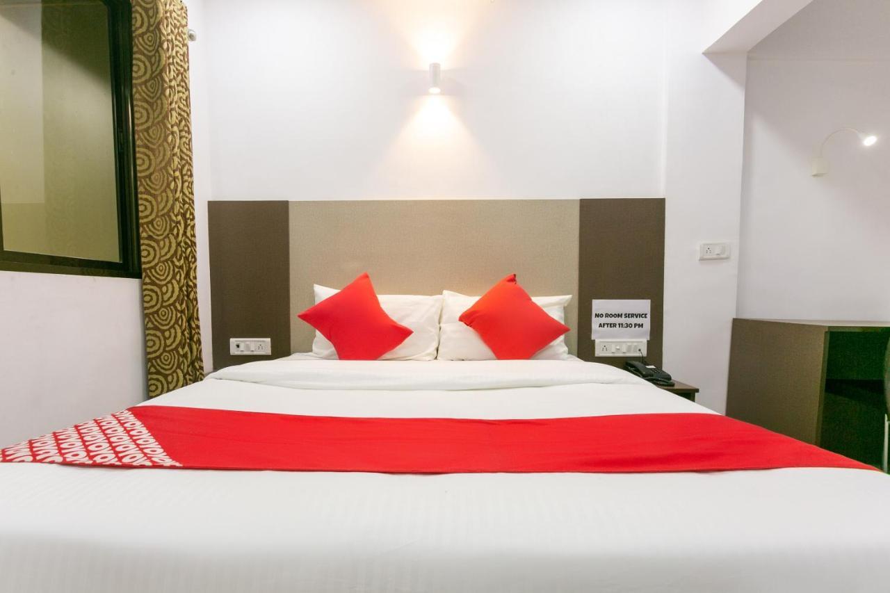 Hotel Collection O 74412 Ardaas Residency Mumbai Exterior foto